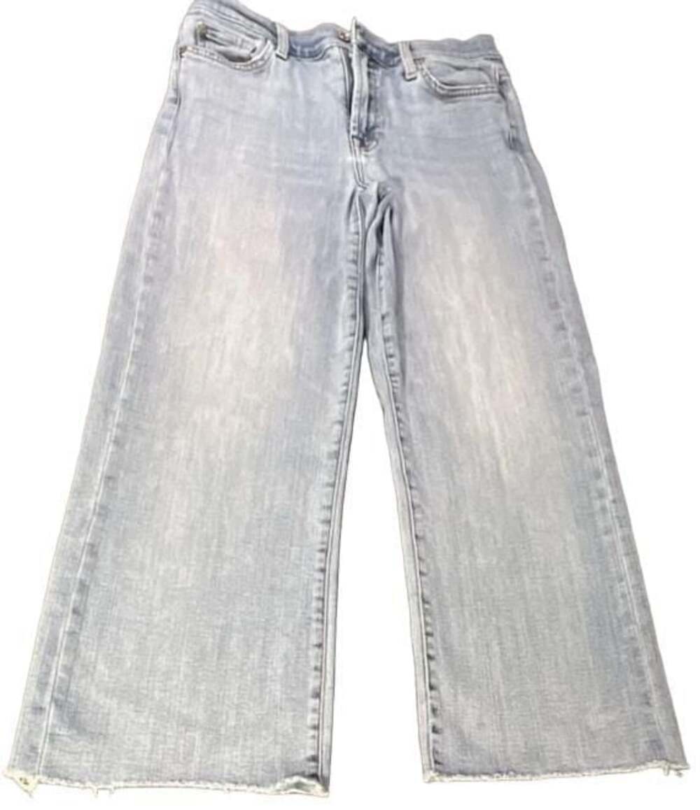 7 For All Mankind Cropped Alexa Light Wash Wide Leg Raw Hem Jeans